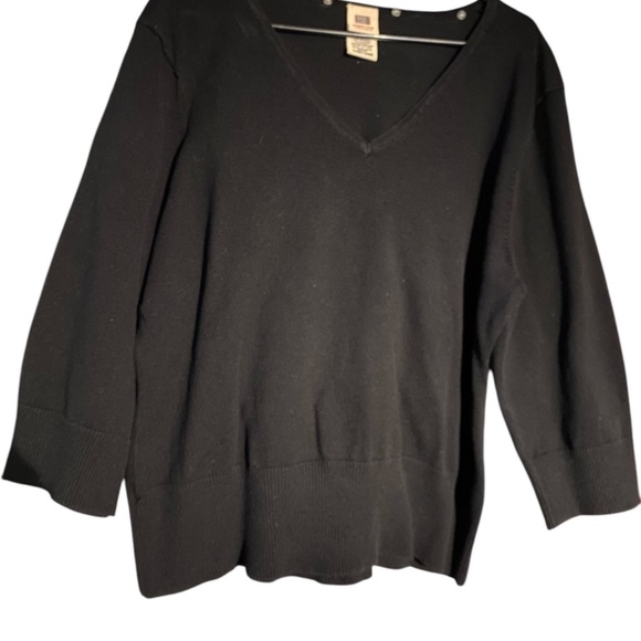Black Long Sleeved Sweater 22/24 Ribbed Sleeves Hem V-Neck Faded Glory - Picture 1 of 7